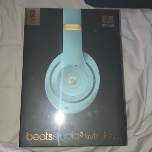 Beats Studio 3 wireless headphones